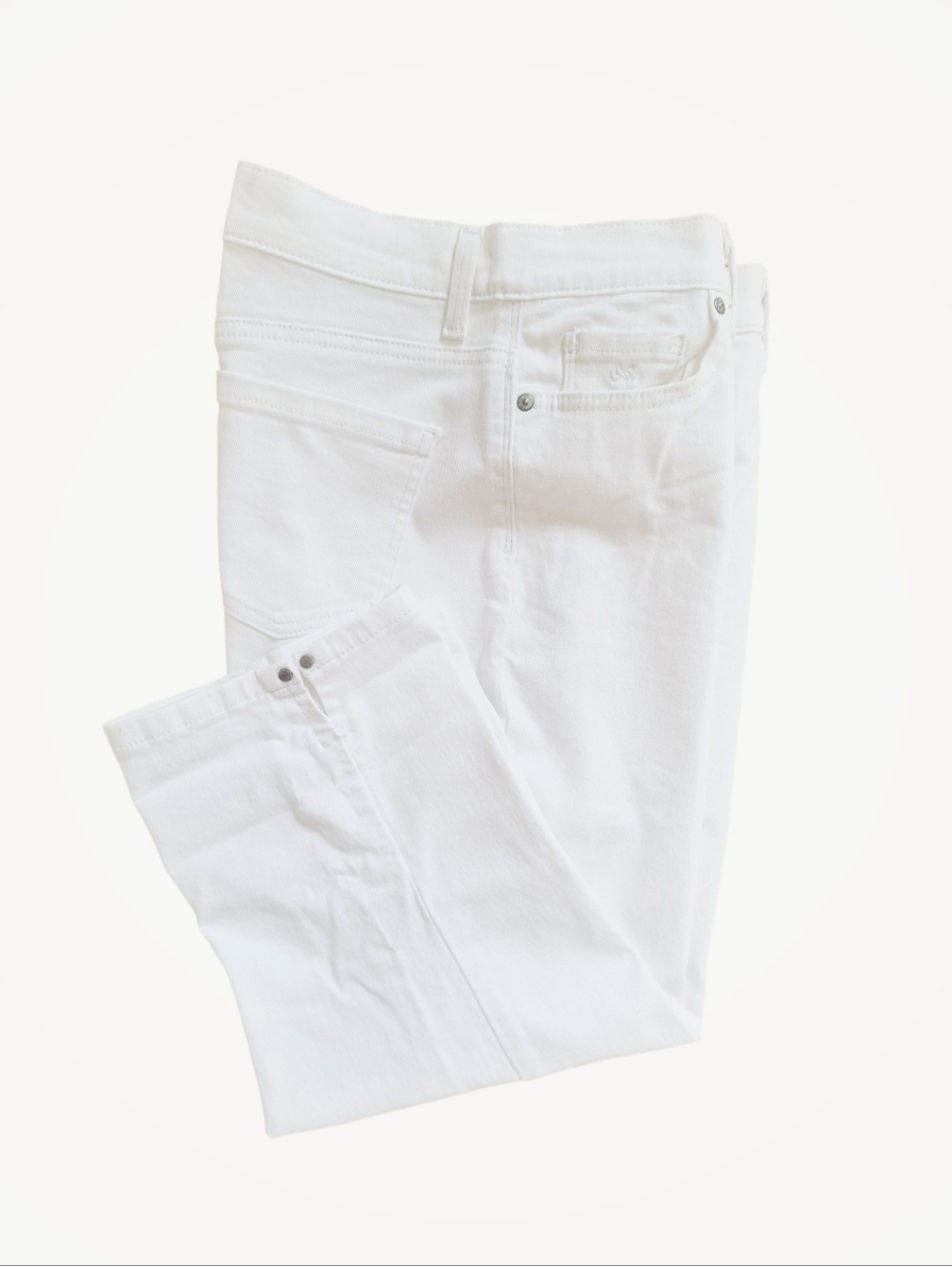 NEW Gloria Vanderbilt Amanda White Classic Rise Capri Jeans 98% Cotton Size 12